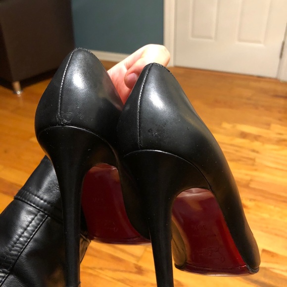 Christian Louboutin Classic Pigalle Pump